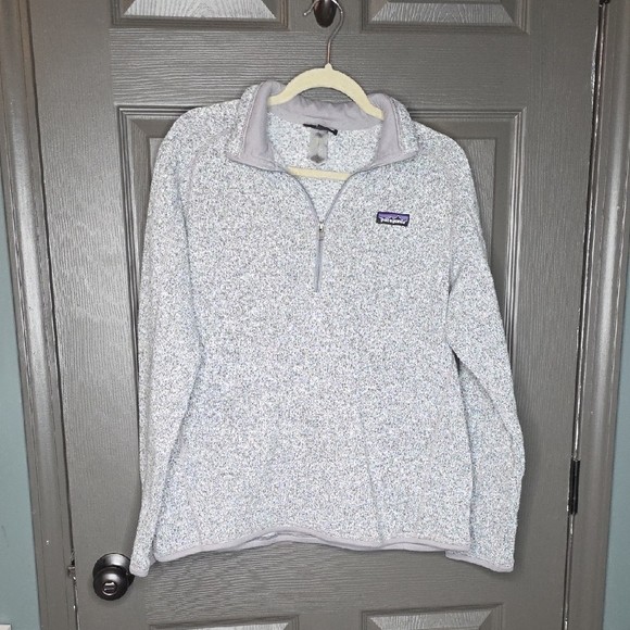 Patagonia Sweaters - Patagonia Light Gray Quarter-Zip Fleece Pullover Better Sweater Sz LARGE